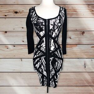 E1 Bebe bandage zip up front sexy dress black white size small women's club